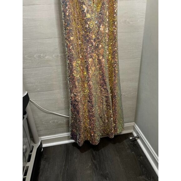 Say Yes to the Prom Dress Size 5/6 Gold Sequins Open‎ Back NWT - Picture 10 of 11